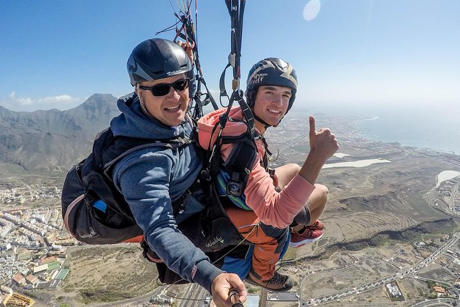 Paragliding Tandem Flight over Costa Adeje with FREE pick up!!! - Preparing for takeoff