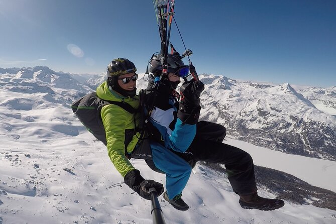 Paragliding Tandem Flights in Engadin - Choosing the right time and clothing