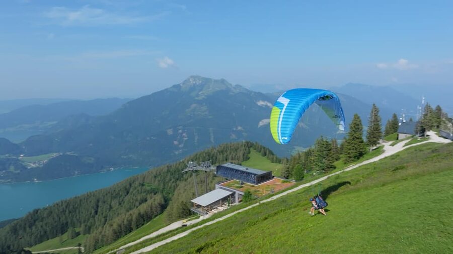 Paragliding Tandem in Salzkammergut / Sound of Music Flight - Should you book the Zwölferhorn flight?