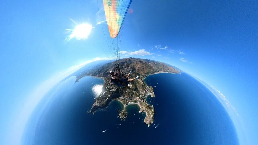 Paragliding Tandem Taormina + Video/Foto e GoPro + Acrobazia - The one-hour van ride to the takeoff point