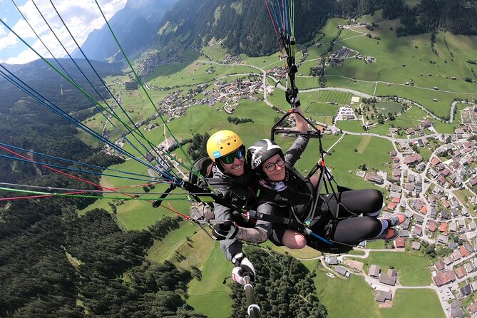 Paragliding & Tandemflüge with World Champion & Team, Stubaital - What the price really includes