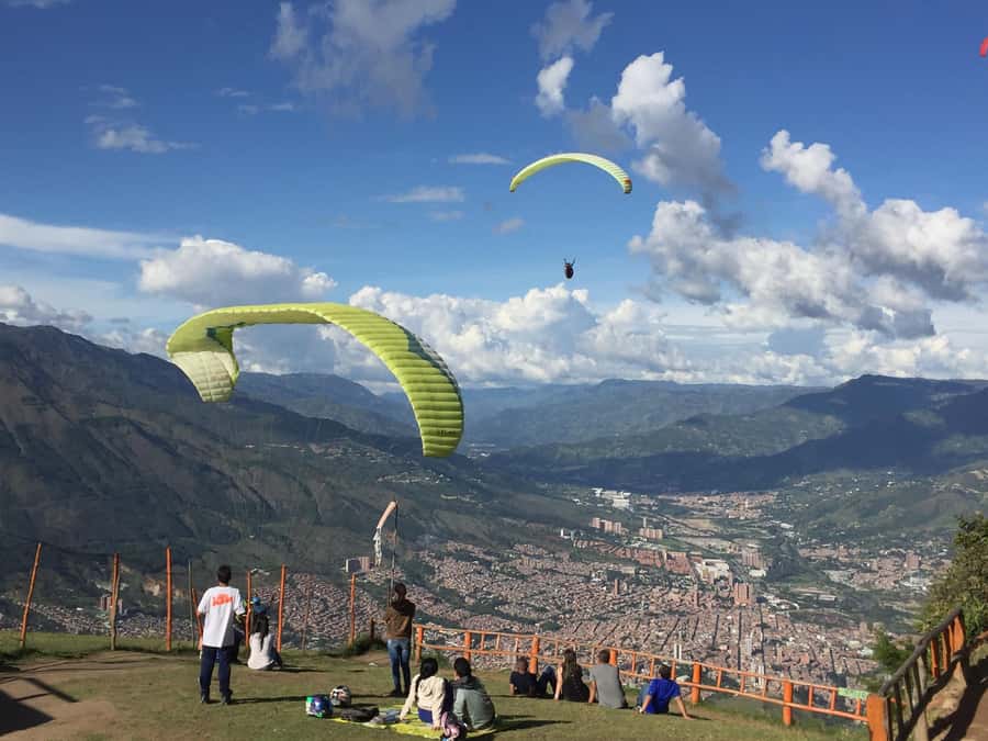 Paragliding the Andes from Medellín - Booking and cancellation details