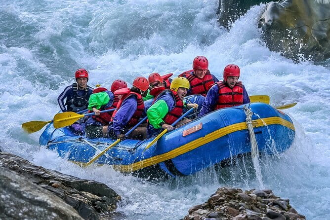 Paragliding Trip with River Rafting - Who should book this seven-hour outing