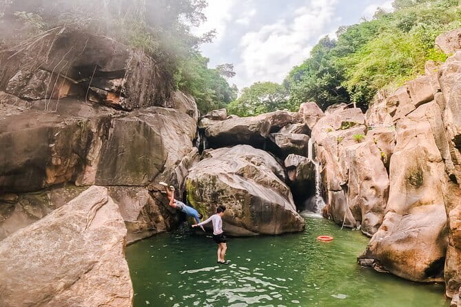 Paramotor Experience in Nha Trang - Crossing the Cái River toward Nha Trang