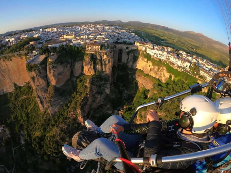 Paramotor flight in Ronda (Málaga), near Marbella - Ronda from the air, not from another lookout