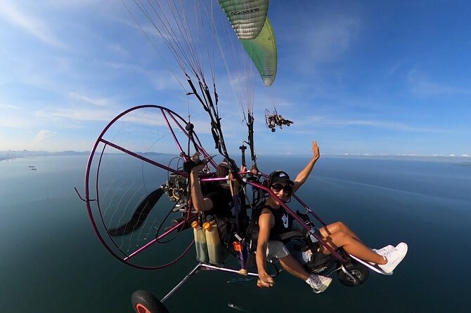 Paramotor Flying Experience in Pattaya by TSA Thailand - Starting at the Pattaya airfield
