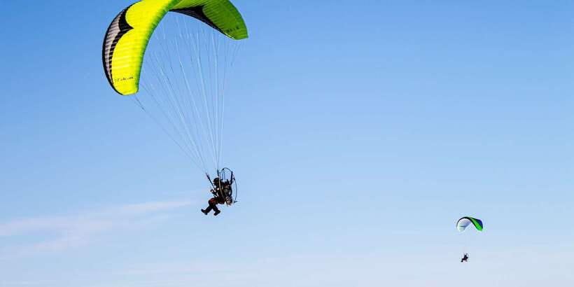 Paramotoring in Bentota - Why the private-group setup matters