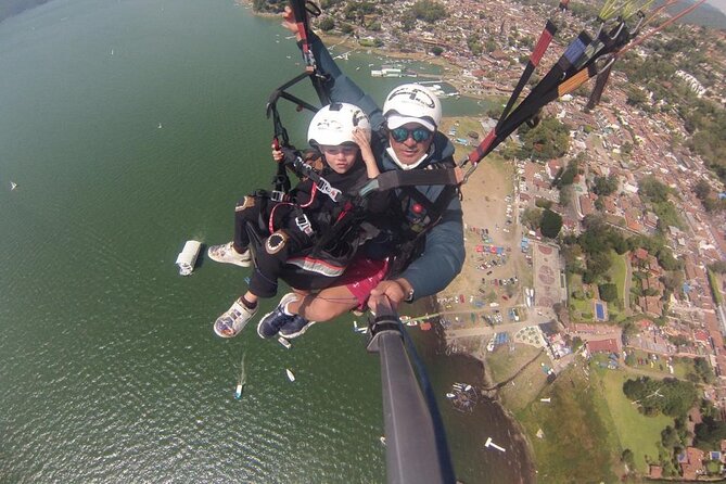 Private Paragliding Flight in Valle de Bravo with Instructor - Who Will Enjoy This Flight Most?