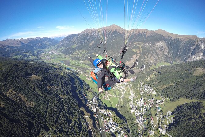 Private paragliding tandem flight in Fulseck - Taking off from Fulseck above 2,000 meters
