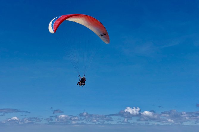 Private Tandem Paragliding Flight in Bizkaia - A calm ride or a little more excitement