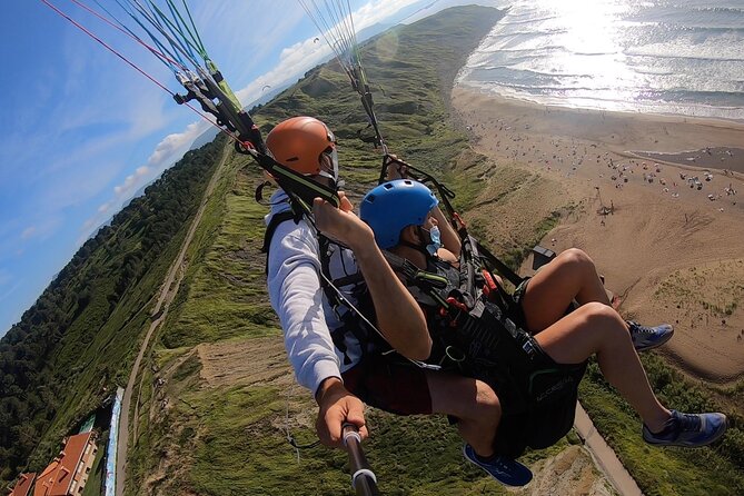 Private Tandem Paragliding Flight in Bizkaia - Safety, comfort, and physical demands