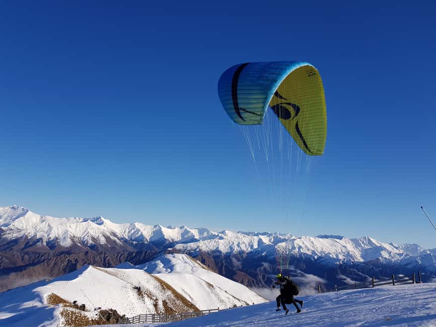 Queenstown: Tandem Paraglide - Winter - Coronet Peak 5400ft - Key points before you book