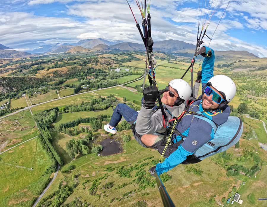 Queenstown: Tandem Paragliding Experience - The Flight: Calm Glide or Extra Tricks