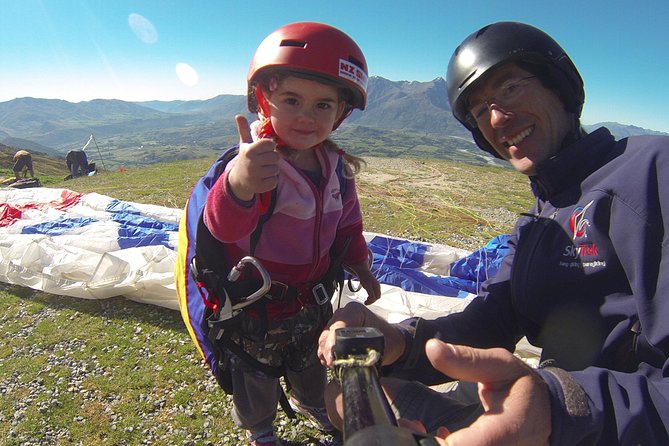 Queenstown Tandem Paragliding from Coronet Peak - From 1/45 Camp Street to the launch site