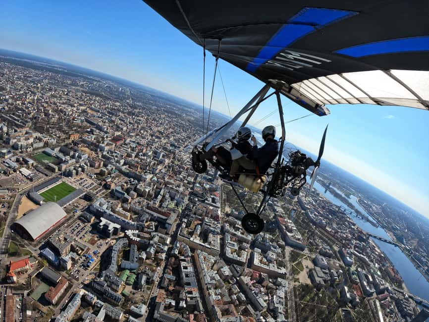 Riga: Hang-Glider 10-Minute Flight Over the City - Booking advice for a smoother flight