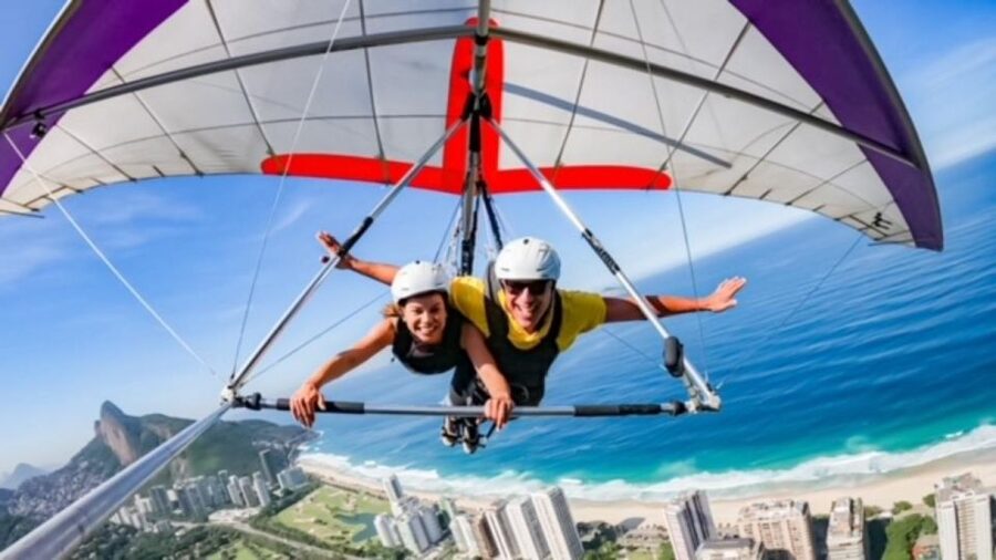 Rio de Janeiro: Hang Gliding Adventure - Landing on São Conrado Beach