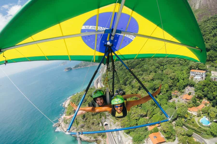 Rio de Janeiro: Hang Gliding Tandem Flight - Seven to 15 minutes above Rio