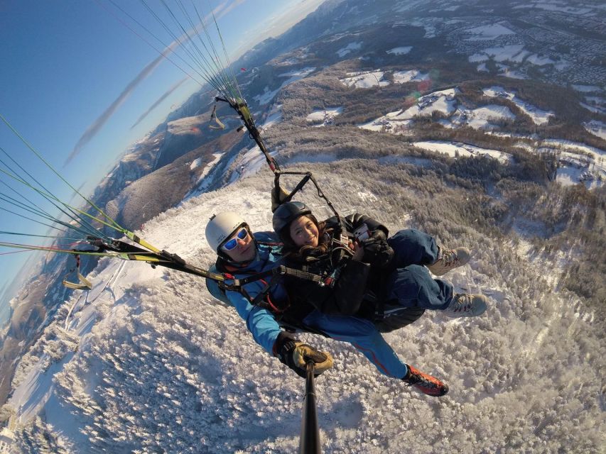 Salzburg like an eagle: tandem paragliding from Gaisberg - From Mirabell Platz to the 1,288-meter launch point
