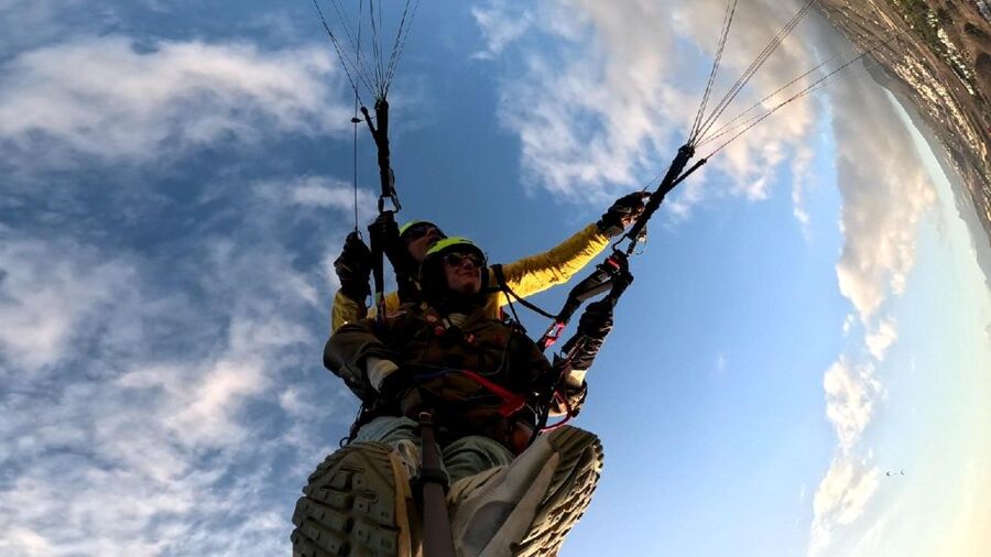 Santa Cruz de Tenerife: Acrobatic Paragliding Flight - What to bring and how to prepare