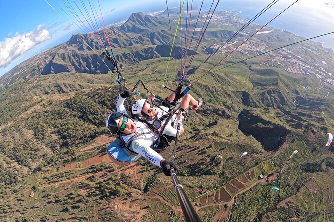 SILVER 1000m paragliding tandem flight above South Tenerife - Landing near La Caleta beach