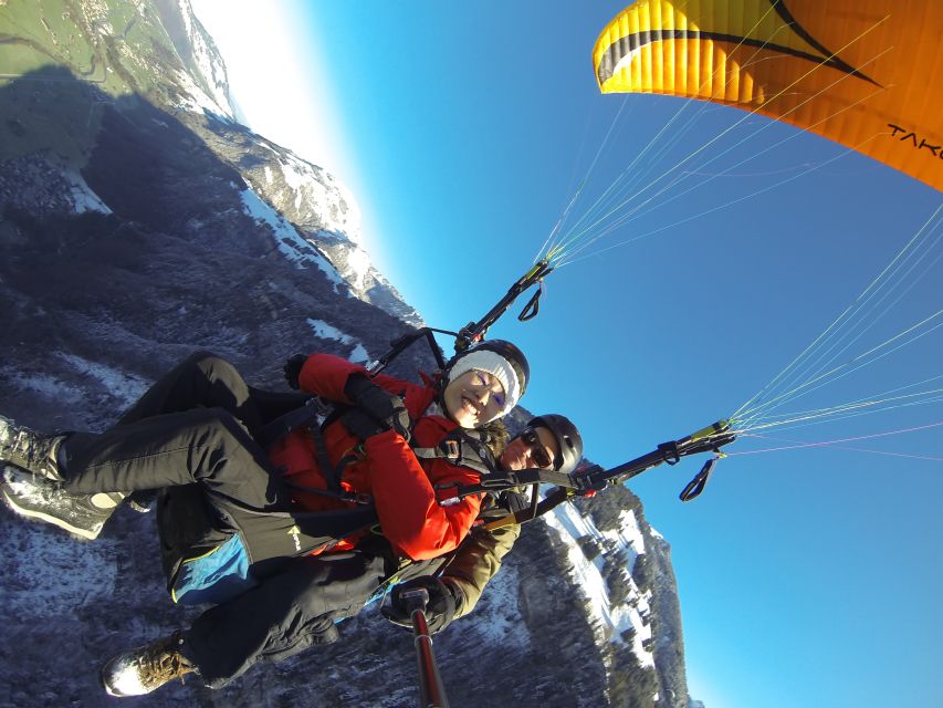 Stans: Tandem Paragliding Experience - From Stans station to the Swiss Alps