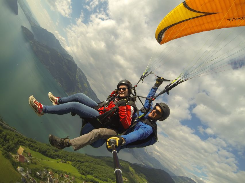 Stans: Tandem Paragliding Experience - The 10 to 15 minute flight