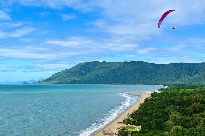 Tandem Paragliding Cairns - A gentle launch from Wangetti Beach
