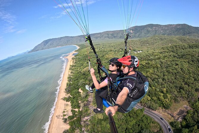 Tandem Paragliding Cairns - Fifteen to twenty minutes above the tropical coast