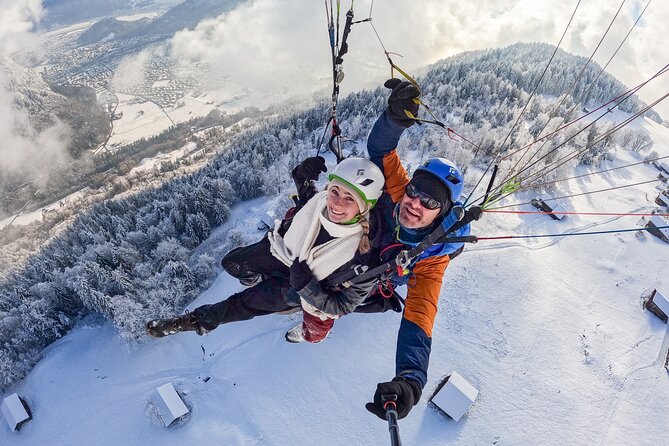 Tandem Paragliding Experience with Transport from Interlaken - Key points at a glance