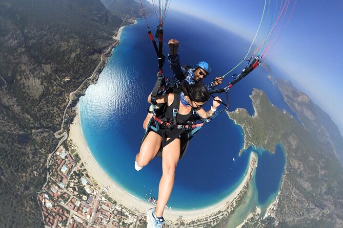 Tandem Paragliding Flight Experience Babadağ Mountain Fethiye - The 30 to 45 minute flight over Ölüdeniz