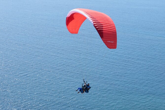 Tandem Paragliding Flight in Costa Adeje from 1100m - From Ifonche’s 1100-meter launch site to the coast