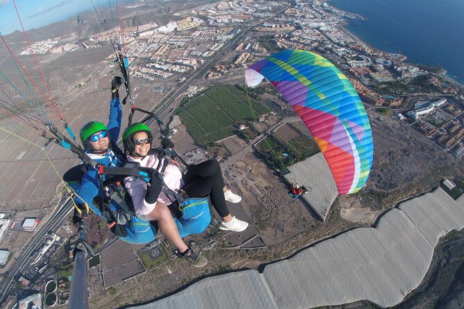 Tandem Paragliding Flight in Costa Adeje from 1100m - The pilots and the tone of the outing