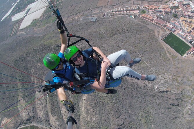 Tandem Paragliding Flight in Costa Adeje from 1100m - What takeoff feels like
