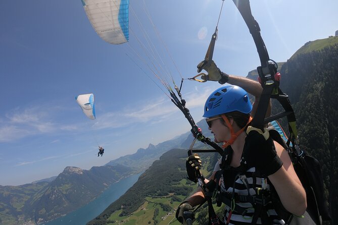 Tandem Paragliding Flight in the Lucerne Region - What the Lucerne paragliding day is really like