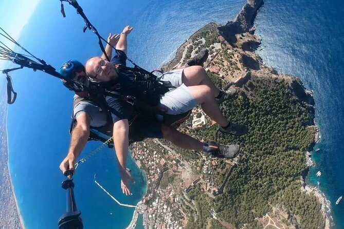 Tandem Paragliding from Antalya to Alanya - The view from the Taurus Mountains to the sea
