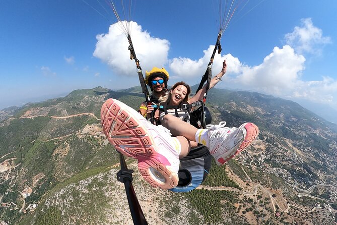 Tandem Paragliding in Alanya, Antalya Turkey with a Licensed Guide - Who will enjoy this most?