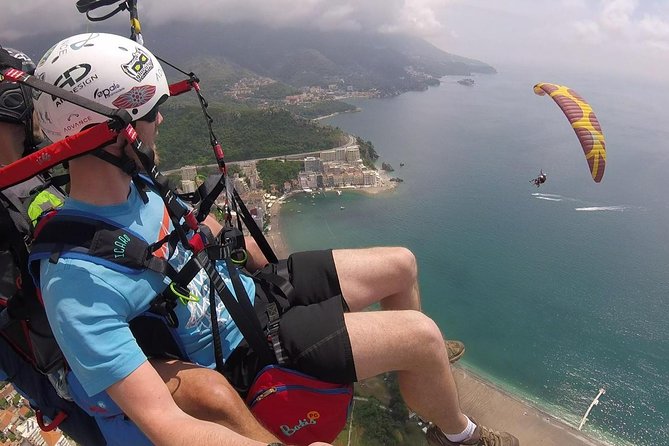 Tandem paragliding in Budva /All-inclusive - Why flying above Budva is such a treat
