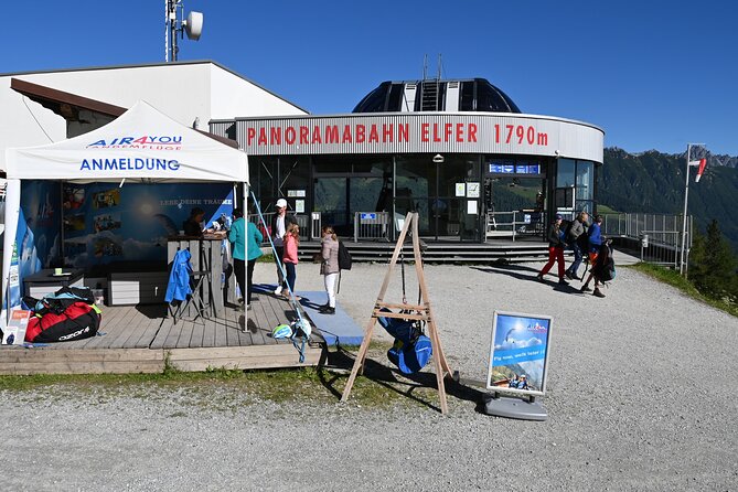 Tandem paragliding in the Stubai Valley near Innsbruck - Is the photo and video package worth €30?