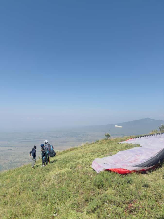 Tandem Paragliding with Free GoPro Footage from Nairobi - The flight: a gentle introduction to paragliding