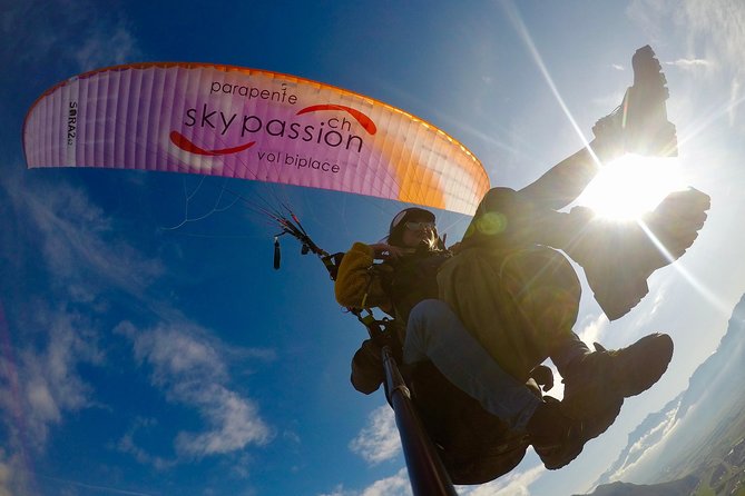 Tandy paragliding - Taking off from Noville and heading up to Sonchaux
