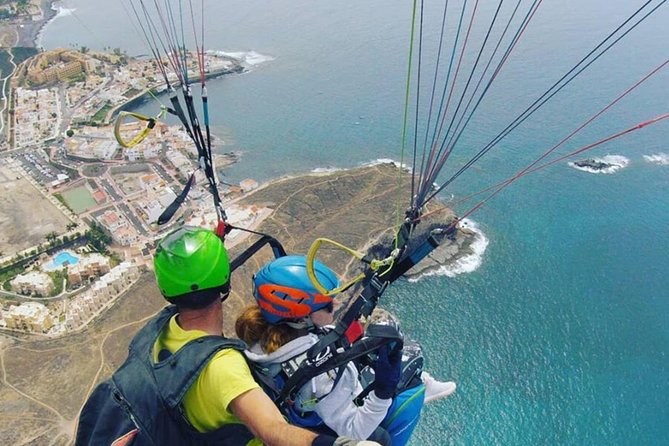 Tenerife Basic Paragliding Flight Experience with Pickup - The pilots make the biggest difference