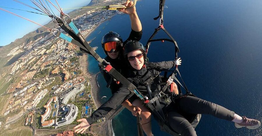 Tenerife: Discover the paragliding experience of a lifetime! - Flying above southern Tenerife from Taucho