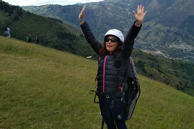 Tour Paragliding - At the launch area, expect simple preparation