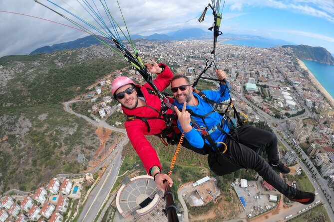 Ulusky Paragliding Alanya - Pilots, photos, and the human side of the flight