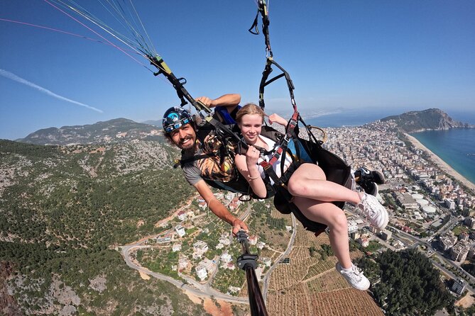 Ulusky Paragliding Alanya - Landing near the beach