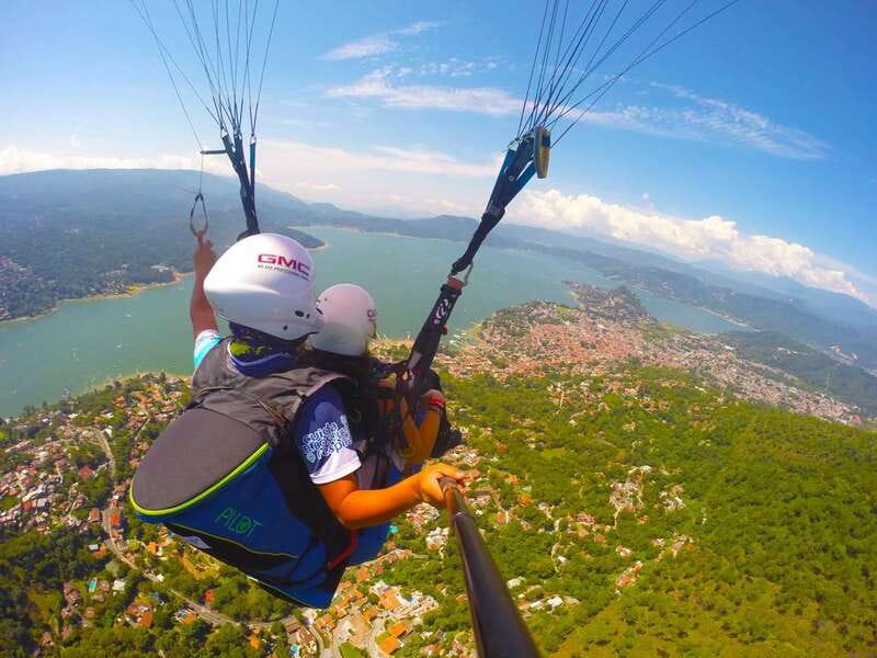 Valle de Bravo: Paragliding flight - Why paragliding fits Valle de Bravo so well