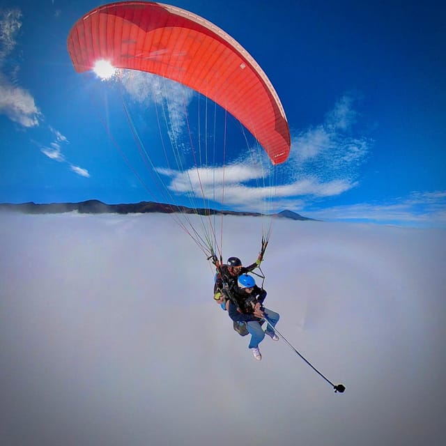 Vuelo Parapente Tenerife Teide (2200 metros) - Flying above Tenerife’s sea of clouds