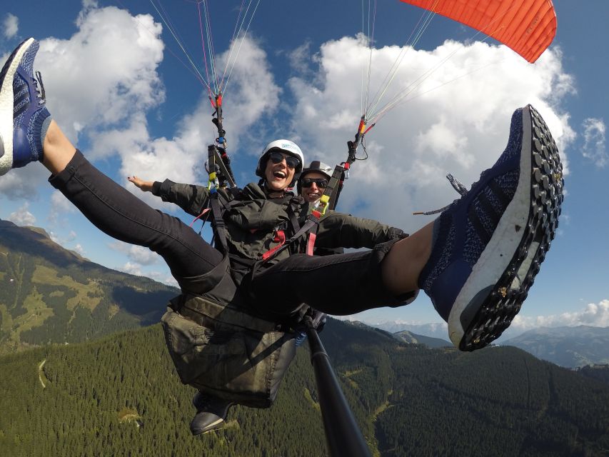 Zell am See: Schmittenhöhe Tandem Paragliding Flight - Photos and videos from the air