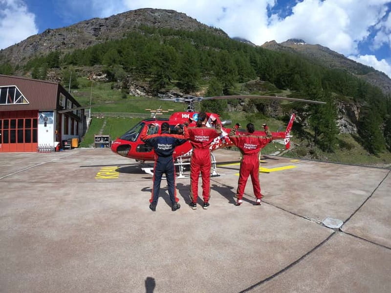Zermatt: Tandem Paragliding Flight - Best Matterhorn Views - The Matterhorn photo stop and safety briefing